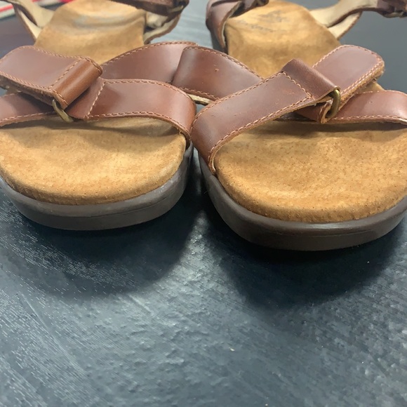 The Walking Sandal by Rockport. - Picture 4 of 6